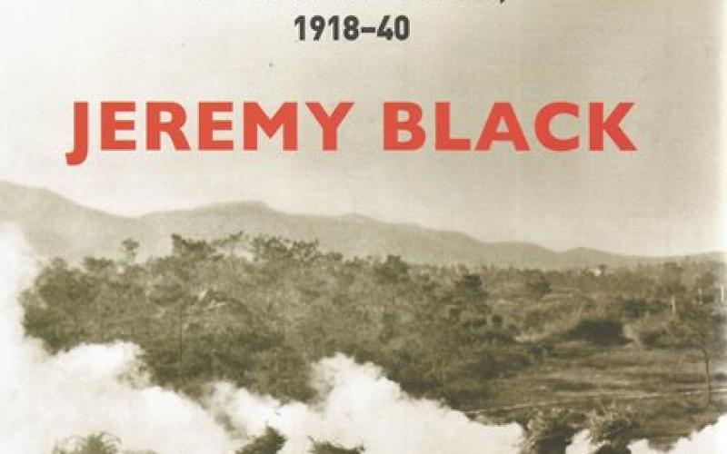 Front cover of Avoiding Armageddon by Jeremy Black